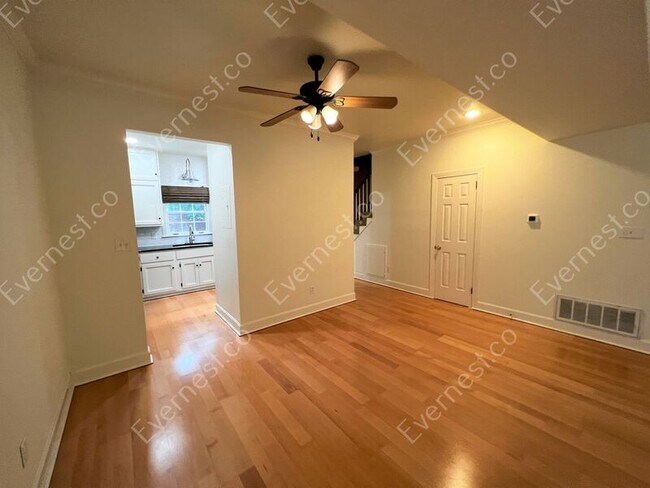 Building Photo - 1227 33rd St S