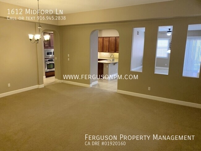 Building Photo - 1612 Midford Ln