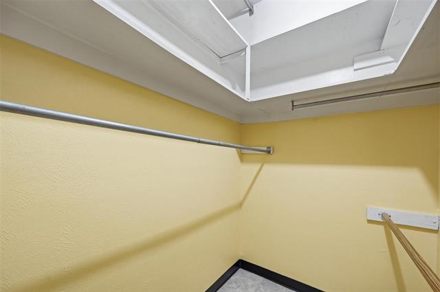 Building Photo - 4845 Cedar Springs Rd