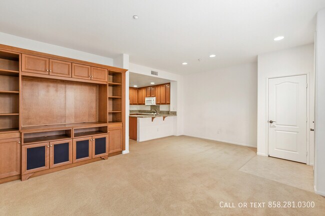 Building Photo - 17010 Calle Trevino