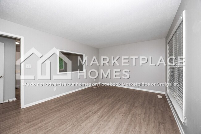 Building Photo - 4028 Sewall Dr SW