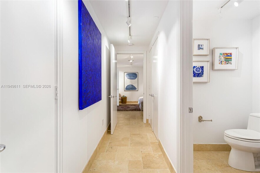 Building Photo - 3400 SW 27th Ave