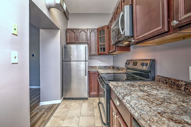 Building Photo - 146 High St