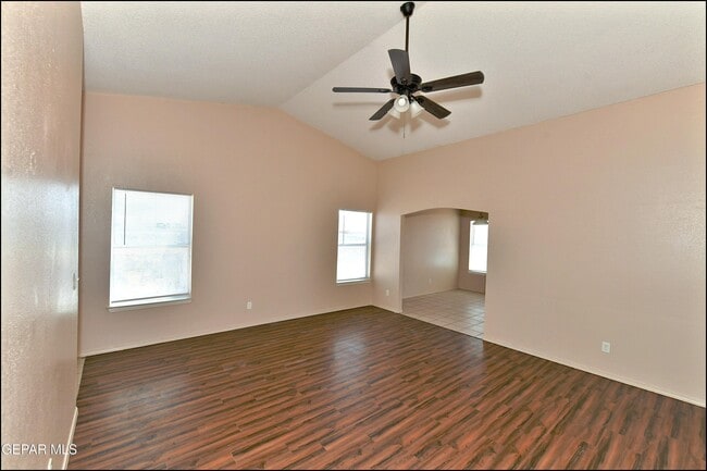 Building Photo - 4100 Tierra Venado Dr