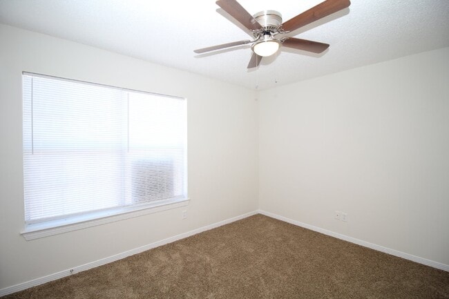 Building Photo - Foxborough Townhome with Modern Flooring &...