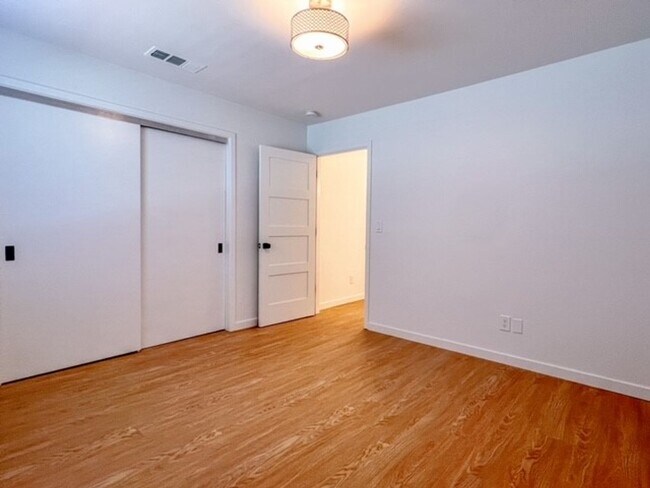 Building Photo - Beautifully Remodeled Three Bedroom Home