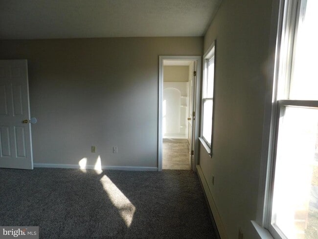 Building Photo - 106 Astoria Ct