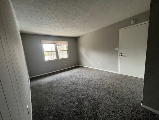 Building Photo - Bolden Courts Apartments LLC