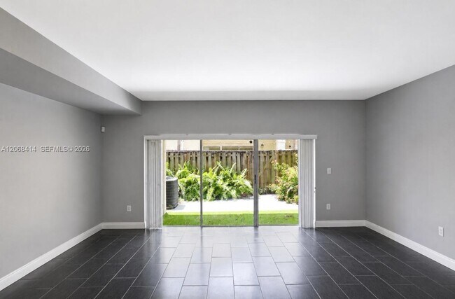 Building Photo - 11840 SW 99th St