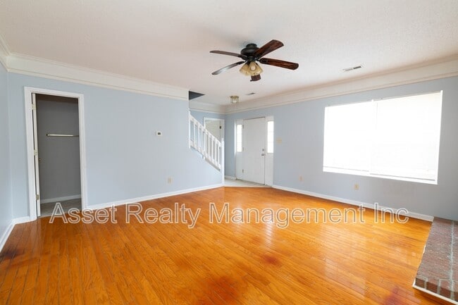 Building Photo - 203 Sweet Gum Lane