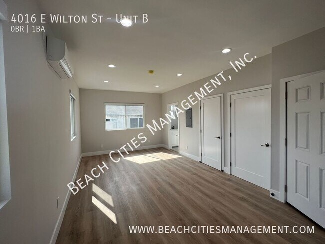 Building Photo - 4016 E Wilton St