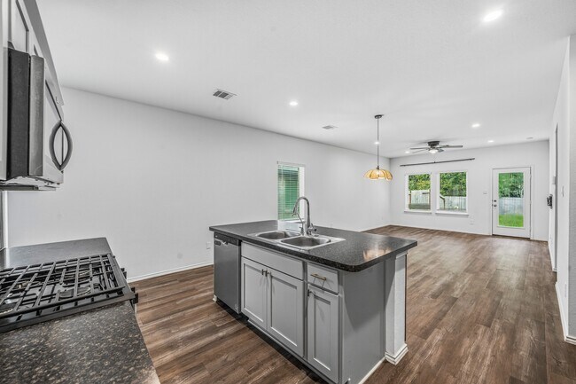 Building Photo - 24122 Juniper Hts Dr
