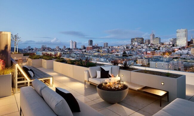 Building Photo - Charming 1BR / 1BA Condo in Nob Hill