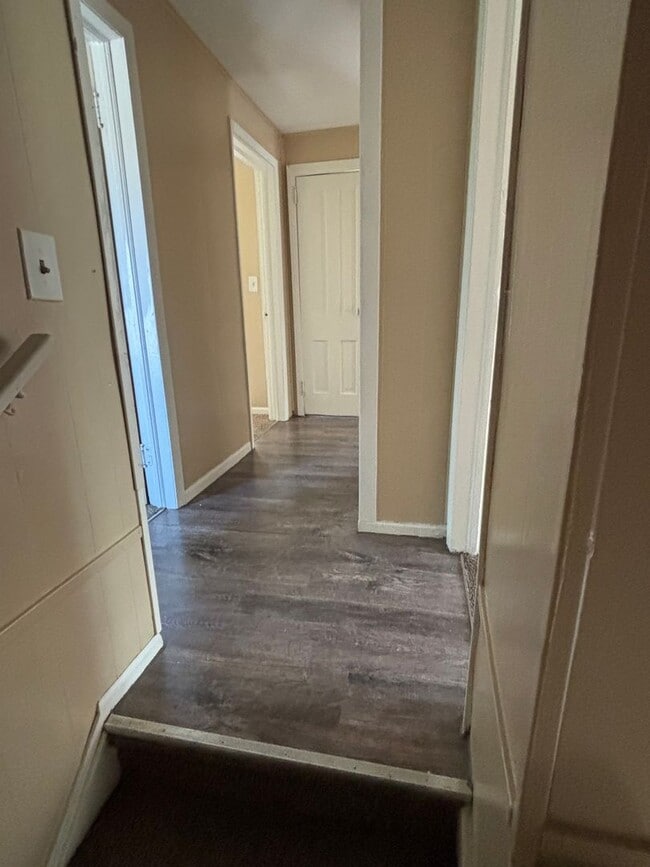 Building Photo - SECTION 8 and EDEN ACCEPTED!! A fully spacious renovated 4-bedroom-1 bathroom Home!