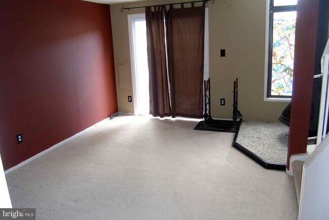 Building Photo - 9633 Brassie Way