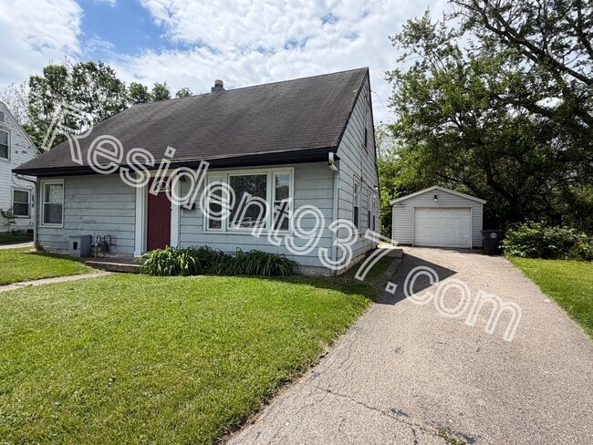 Building Photo - 3 Bed 1 bath