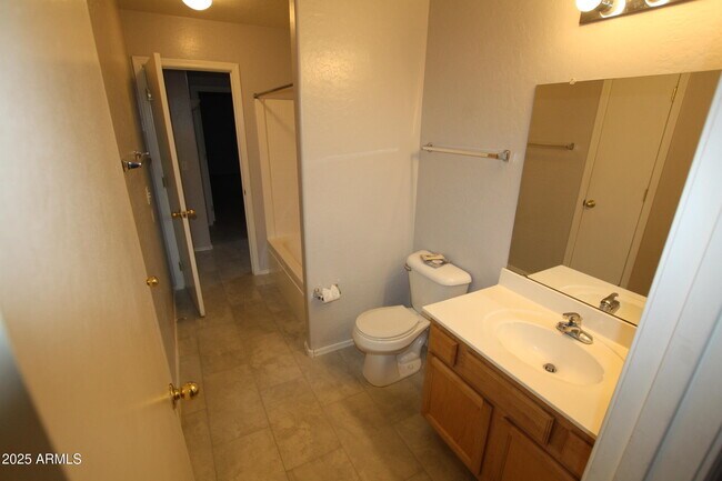 Building Photo - 14129 N 133rd Dr