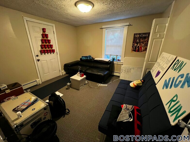 Building Photo - 12 Shepherd Ave