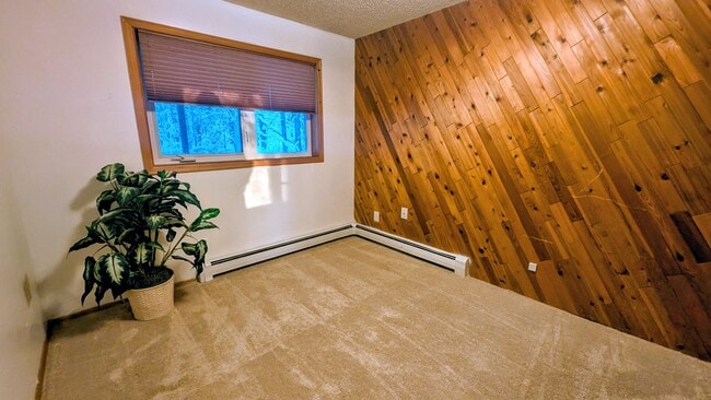 Building Photo - 608 Ridgecrest Dr