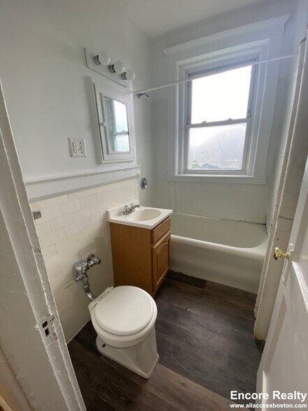 Building Photo - 1167 Boylston St