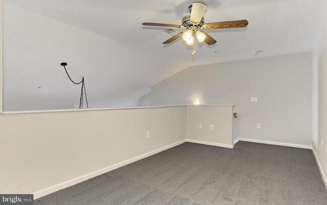 Building Photo - 5108 Donovan Dr