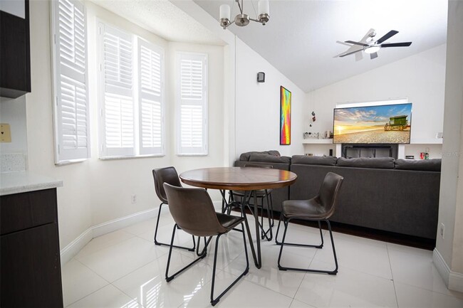 Building Photo - 4737 Chalfont Dr