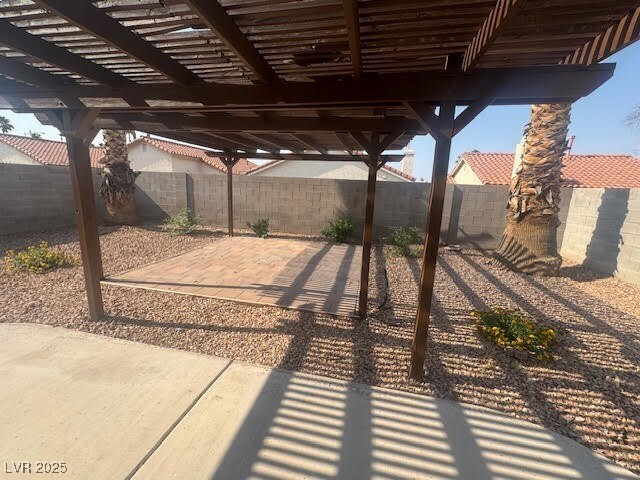 Building Photo - 628 Paulson Dr