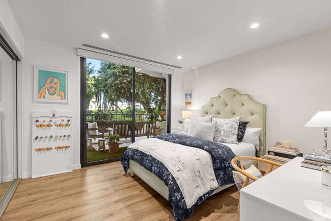 Building Photo - Waterfront Lifestyle Living