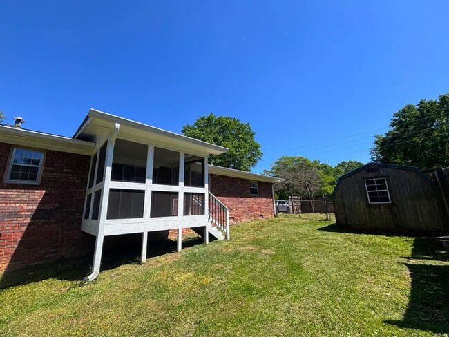 Building Photo - 3054 Poplar Springs Church Rd