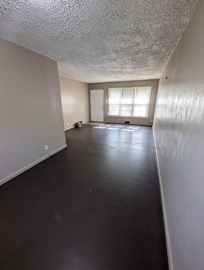 Building Photo - Welcome Home to 9312 Nelan!