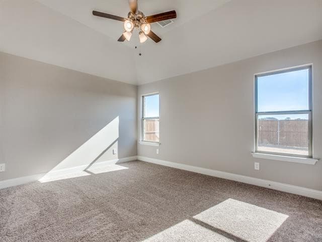 Building Photo - 533 Redbud Dr