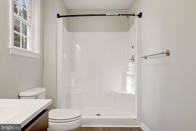Building Photo - 101 Brier Rabbit Ct
