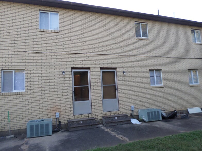 Building Photo - 114 Wildwood Dr