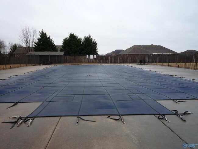 Building Photo - 13205 Hill Crest Dr