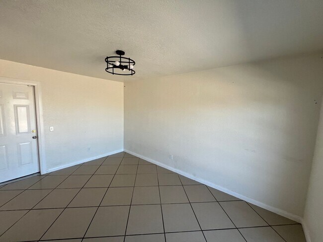 Building Photo - Move-In Ready Beauty with Granite Kitchen, Stainless Steel Appliances & Expansive Backyard