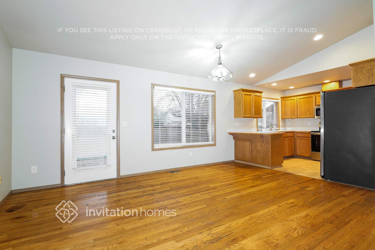 Building Photo - 306 Deeded St