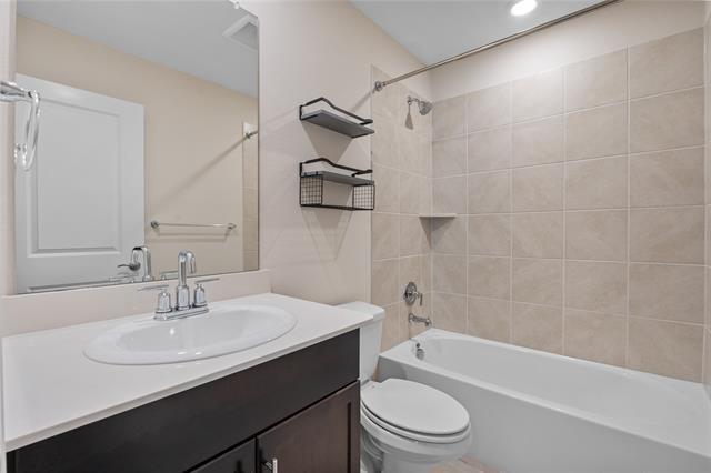 Building Photo - 207 Mizuna Dr