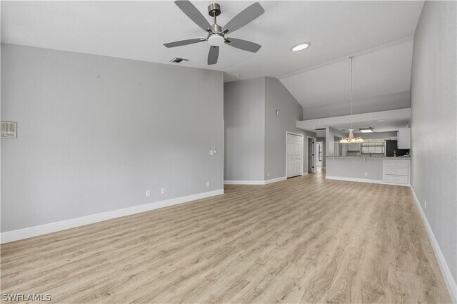 Building Photo - 6654 Tannin Ln