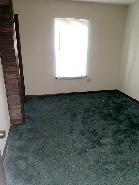 Building Photo - 605 Linda Ann Ave