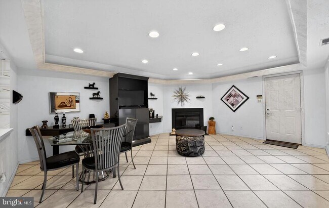 Building Photo - 203 Sunshine Lakes Dr