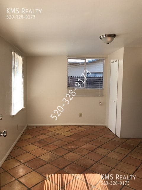 Building Photo - 625 N Desert Ave