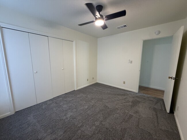 Building Photo - 2506 Howellwood Wy