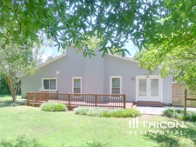 Building Photo - 10219 Atchinson Dr