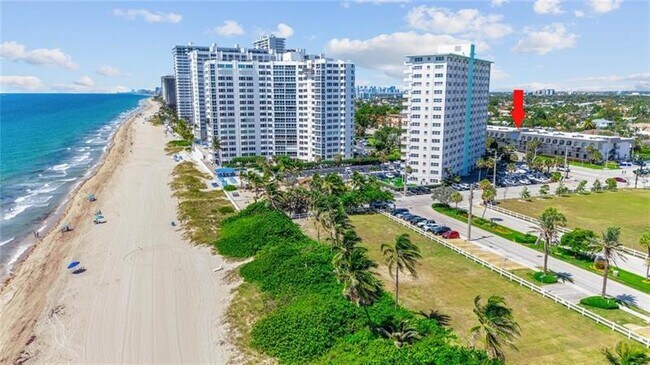 Building Photo - 4013 N Ocean Dr