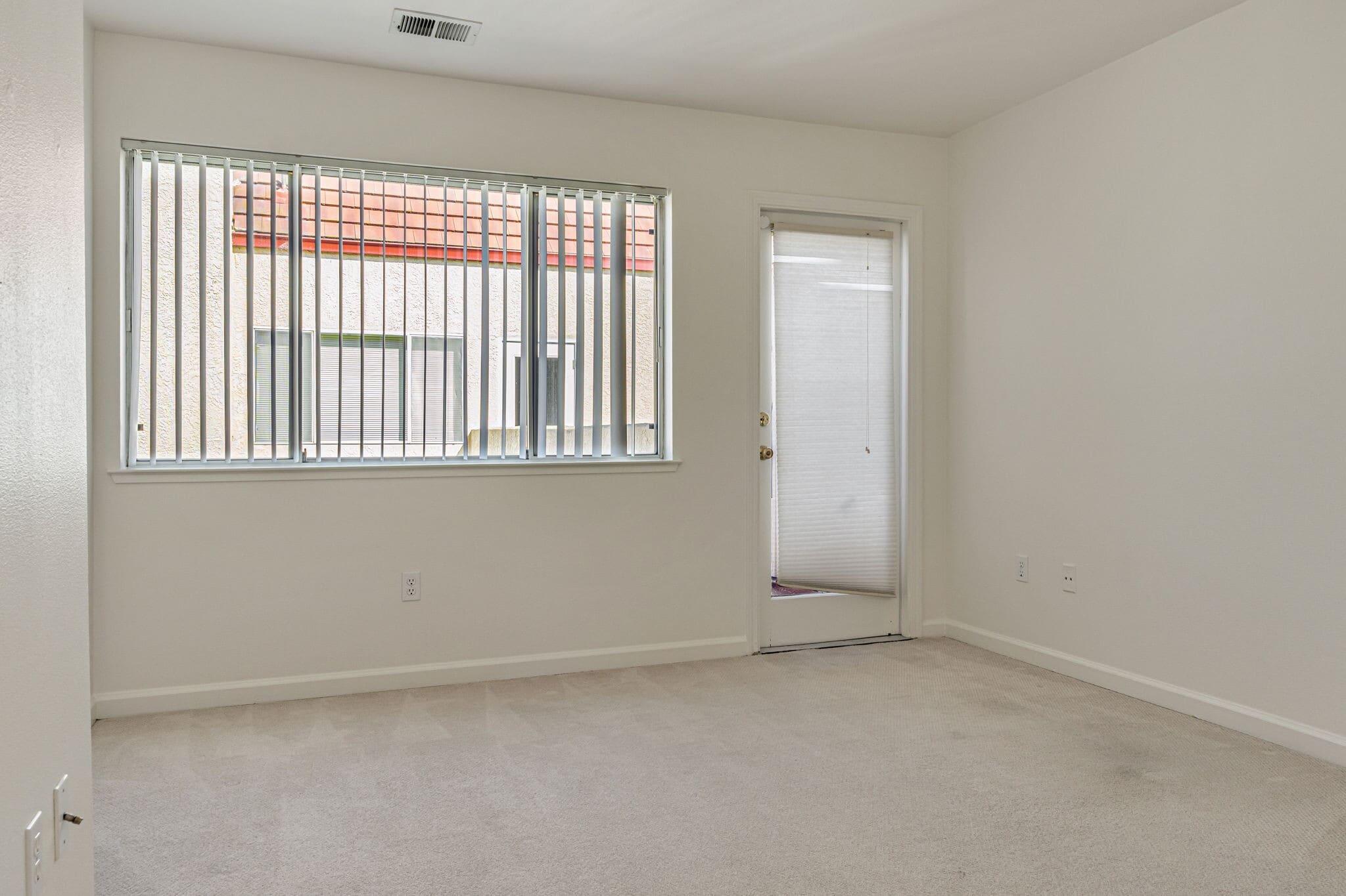 Building Photo - 2561 Park Blvd