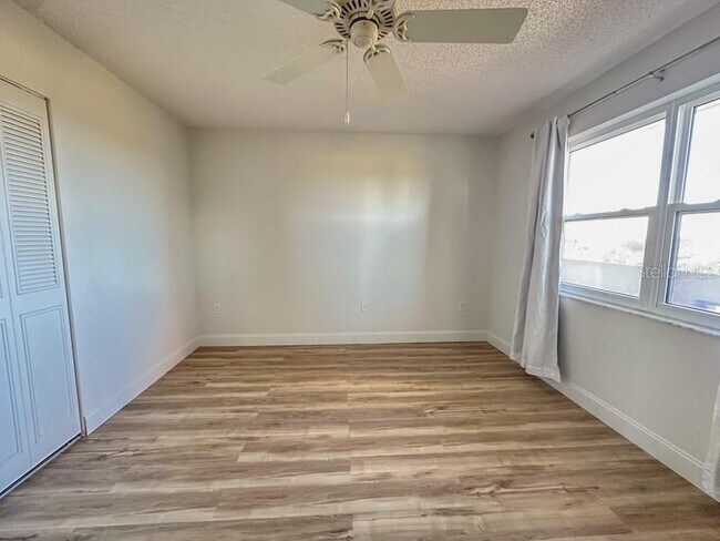 Building Photo - 3640 Ironwood Cir