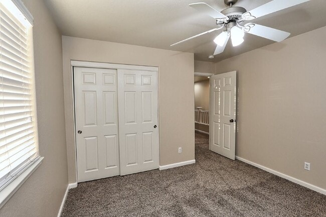 Building Photo - Beautiful 4 Bed 3 full bath Natomas Home!!