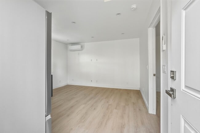 Building Photo - 13054 Terra Bella St