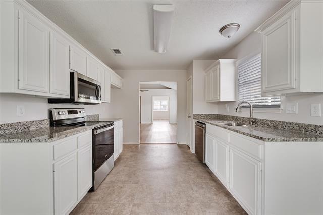 Building Photo - 5611 Alicante Dr