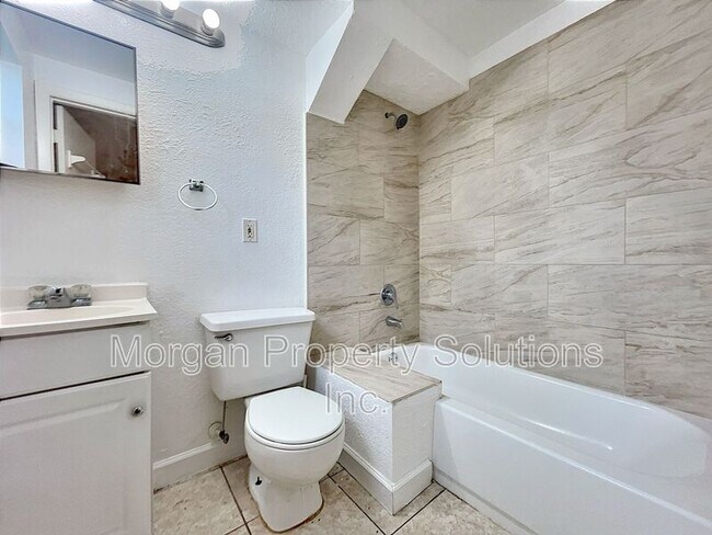 Building Photo - 41 E Winter Park St